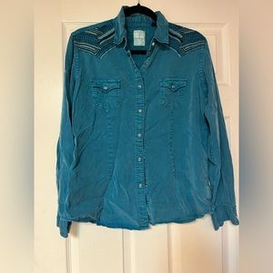 Blue shirt with embroidery - size M